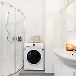 Lejlighed Days - Four Bedroom With Workspace And 250mbs Wifi In New Town