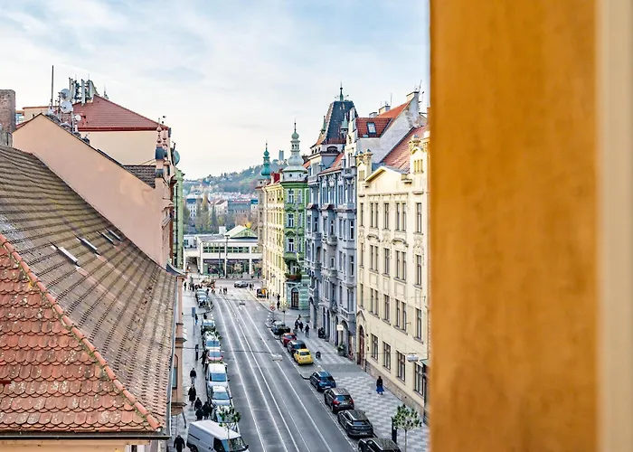 Days - Four Bedroom With Workspace And 250mbs Wifi In New Town * Prag